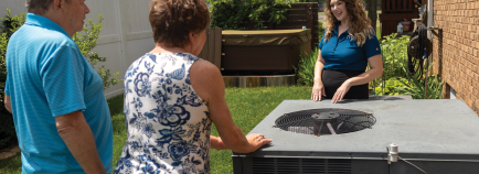 MTE EnergyPro discusses energy improvements with home owners